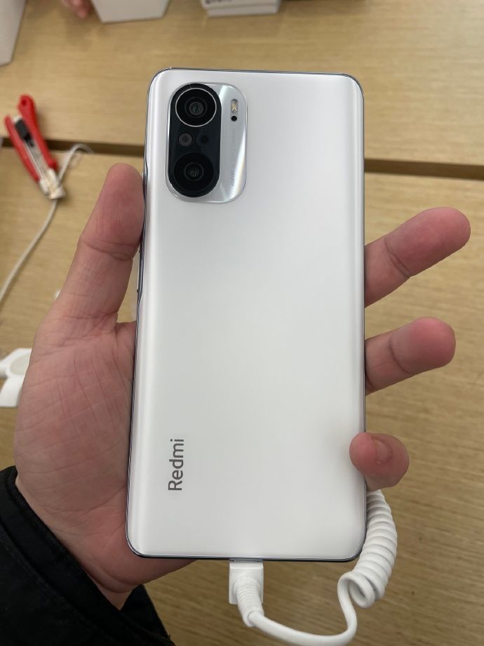 redmi k40:槽点多还是性价比高?