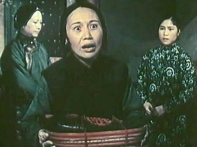 从鲁迅笔下看人性,祥林嫂:中国乡土的弃妇形象,为何总被笑话?
