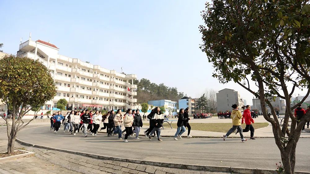 谷城县阳光学校招生安排请参阅襄阳市义务教育招生平台政策发布.