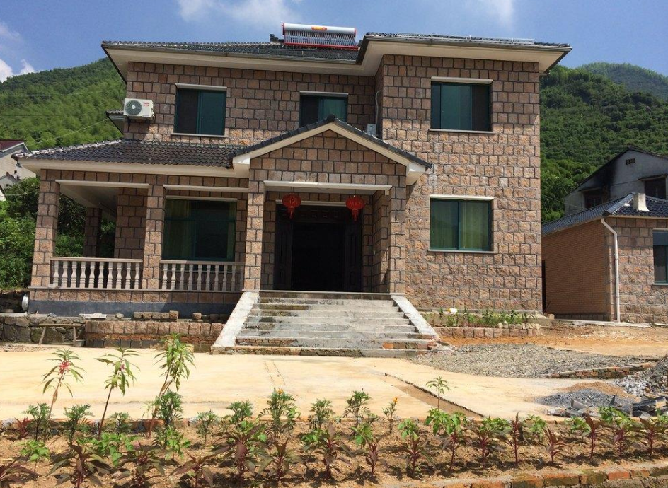 农村户口人口多没房子住_农村房子图片