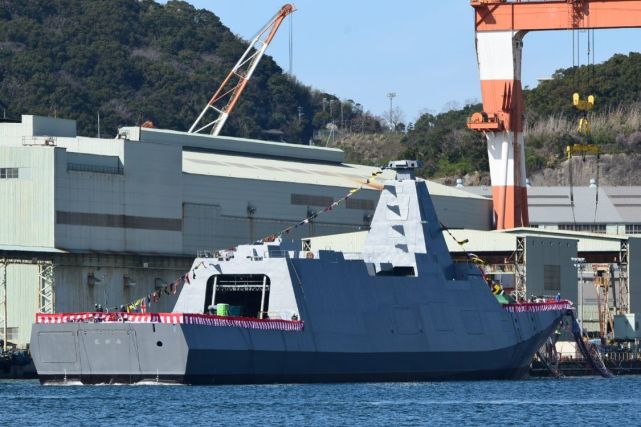 旧海军最上级重巡洋舰复活—海自30ffm级护卫舰首舰为