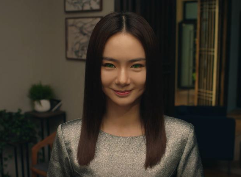 值得一提的是,戚薇的演技带感,将芯机人的机械感演绎得恰到好处,不眨