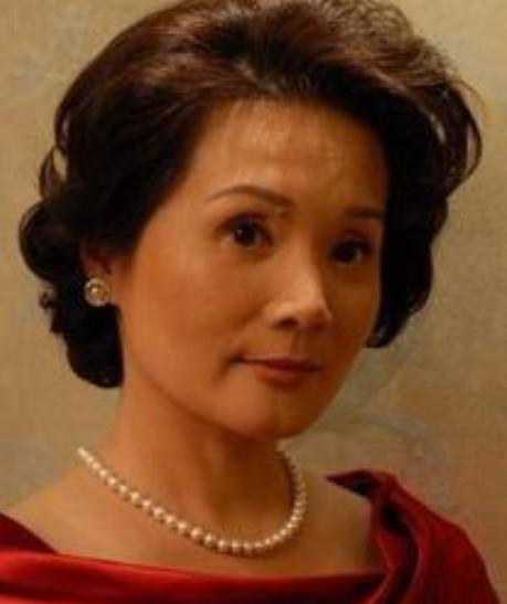 《三十而已》吴冕嫁大学同学相爱40年,丈夫:无论你去哪我都陪着
