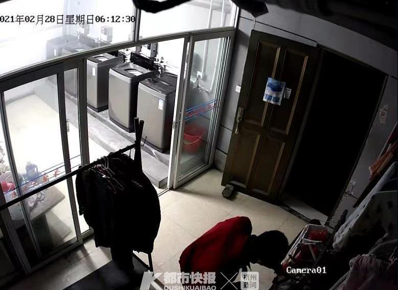 高档小区扫楼偷内衣_高档小区扫楼打胶(2)