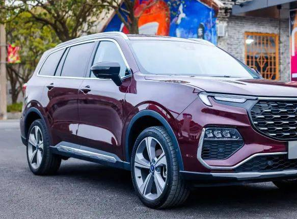 对标汉兰达的合资大7座suv,车长近5米,2.0t 6个挡,3月