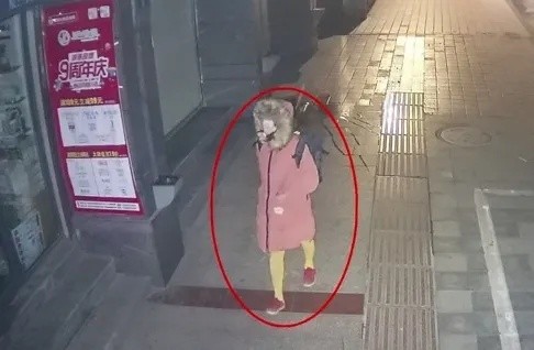偷内衣裤的人多不_偷女士内衣裤图片(3)