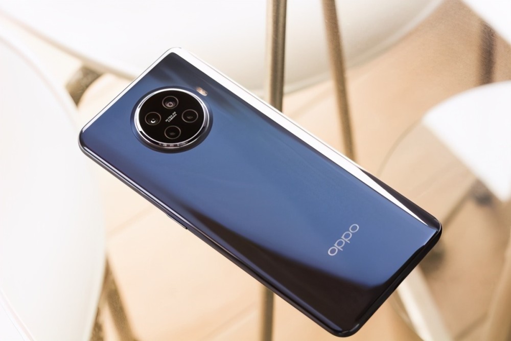 OPPO ACE3，科技与时尚的完美融合