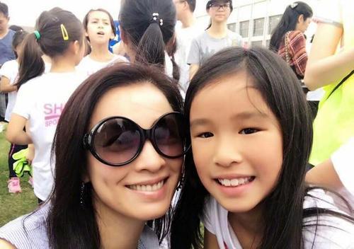 林瑞阳前妻比张庭好看十倍吧?对比她和张庭的小孩,张庭输惨了