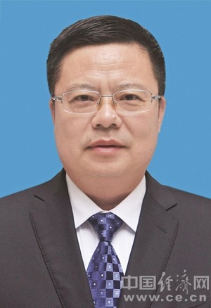 陈康当选铜仁市人大常委会主任杨彪任廷里当选副主任图简历