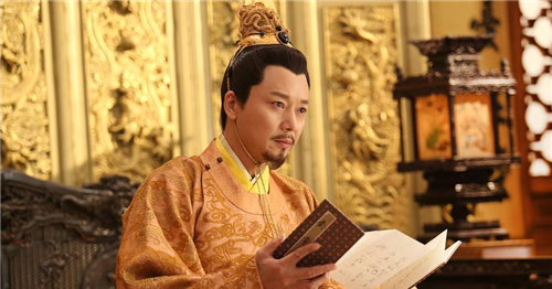 太子,秦王,晋王都去世了,为何朱元璋传位给朱允炆,不传朱棣?