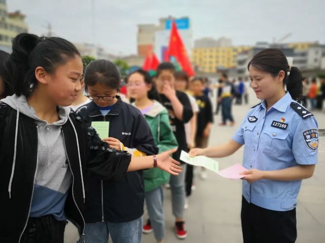 西和县公安局民警刘雪琼