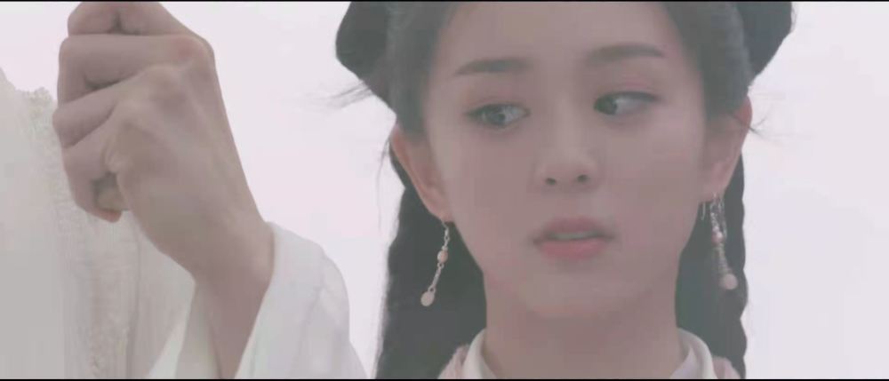 但两人之间也横着太多的圈套与骗局,因此白靖瑶无法全然信任柳龙庭