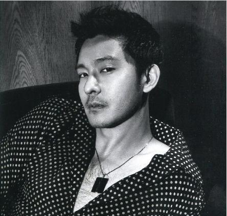 看完这些戴翡翠的男明星,才发现翡翠能那么飒