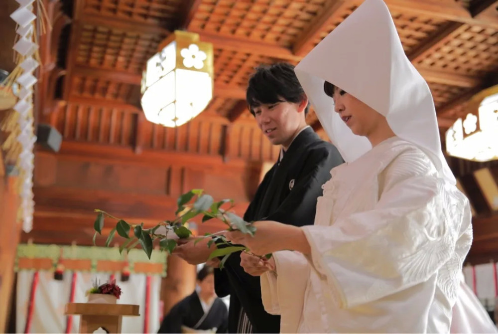带你了解日本4种婚礼仪式!