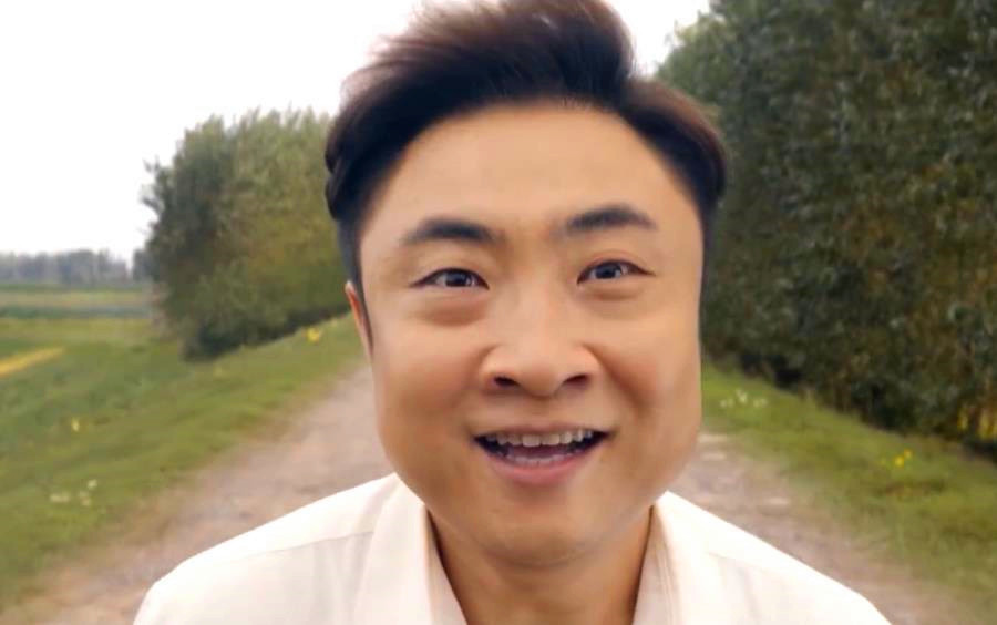 出场两分钟贡献的笑点却不输沈腾乔杉这段戏我喜欢