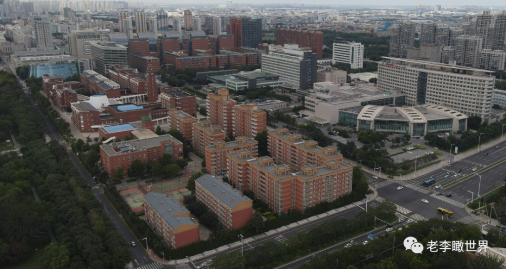 天津2020经济总量大幅下跌_天津经济广播主持人