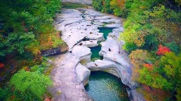 米仓山大峡谷景区