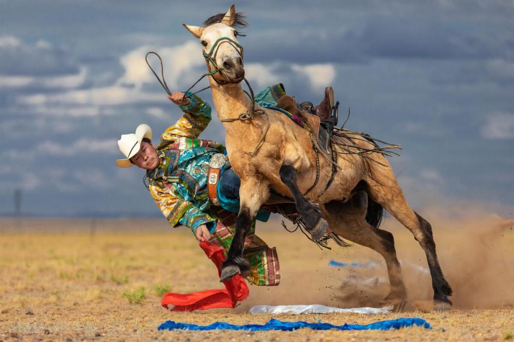 蒙古族的传统节日和风俗