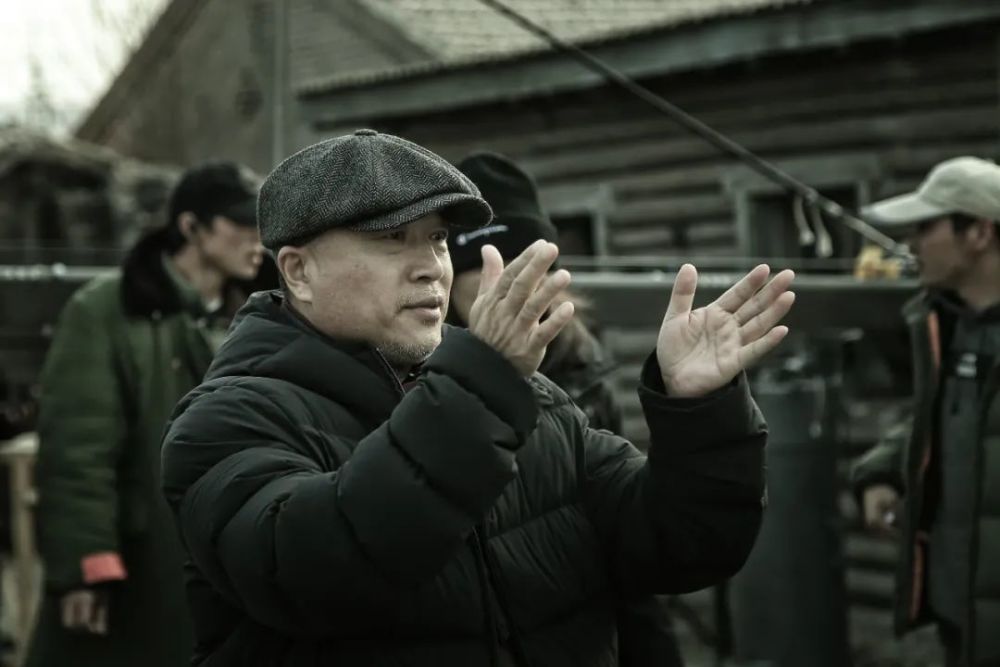 康洪雷:拍完《父亲的草原母亲的河》,我被治愈了|2021潜力剧推荐(1)