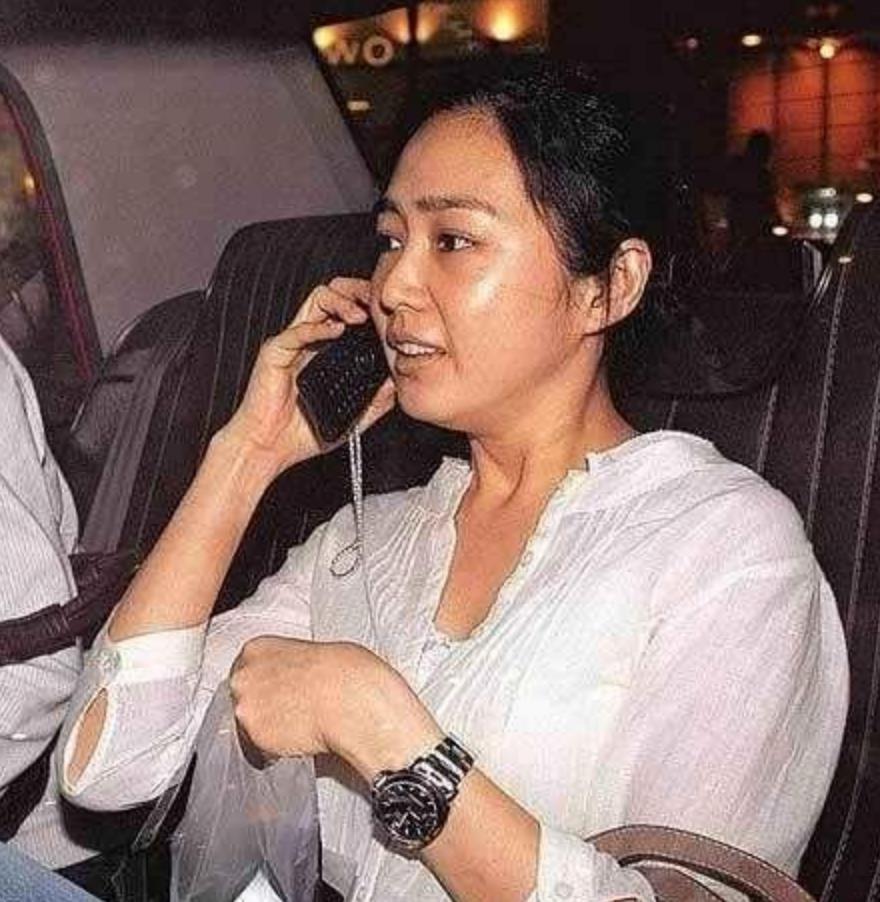 年轻时的朱丽倩简直美若惊鸿颜值之高网友刘德华只能叫高攀