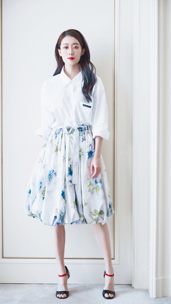 张小斐壁纸,咱斐妈也太美啦