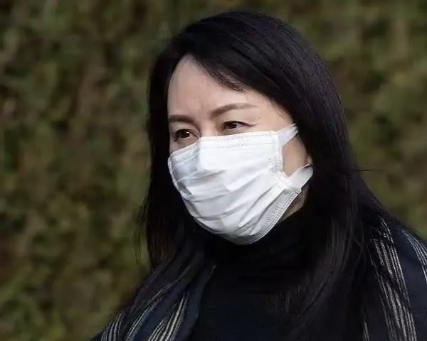 孟晚舟内心真强大最新出庭照又换新发型着装优雅哪像50岁