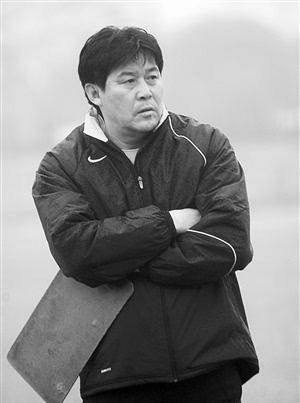 中国足坛名宿,前大连万达主帅迟尚斌去世,享年72岁,曾创55战不败纪录