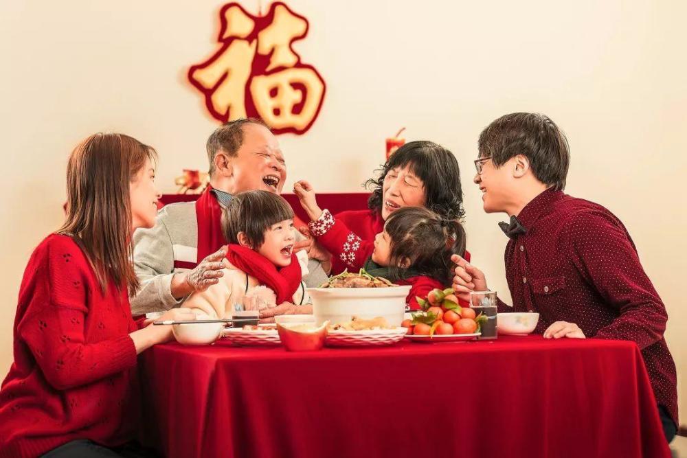 gdp分蛋糕_生日蛋糕图片(2)