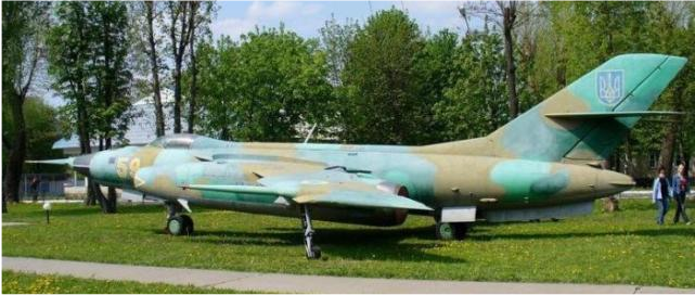 出名的"经典"之作—苏联雅克夫列夫设计局的雅克-28型多用途军用飞机