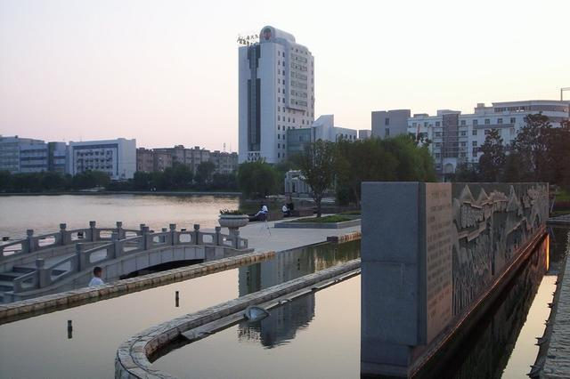 池州市 人口_池州市特殊教育学校