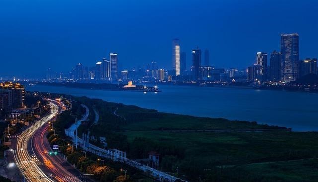 石家庄和长沙哪个城市人口多_石家庄人口变化统计图(2)
