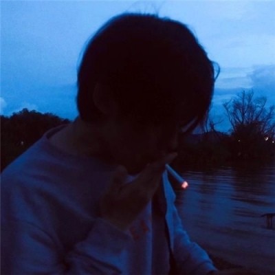 伤感的男生头像