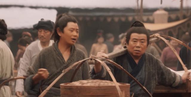 《武松血战狮子楼》网映,潘长江演武大郎,潘金莲撞脸林志玲