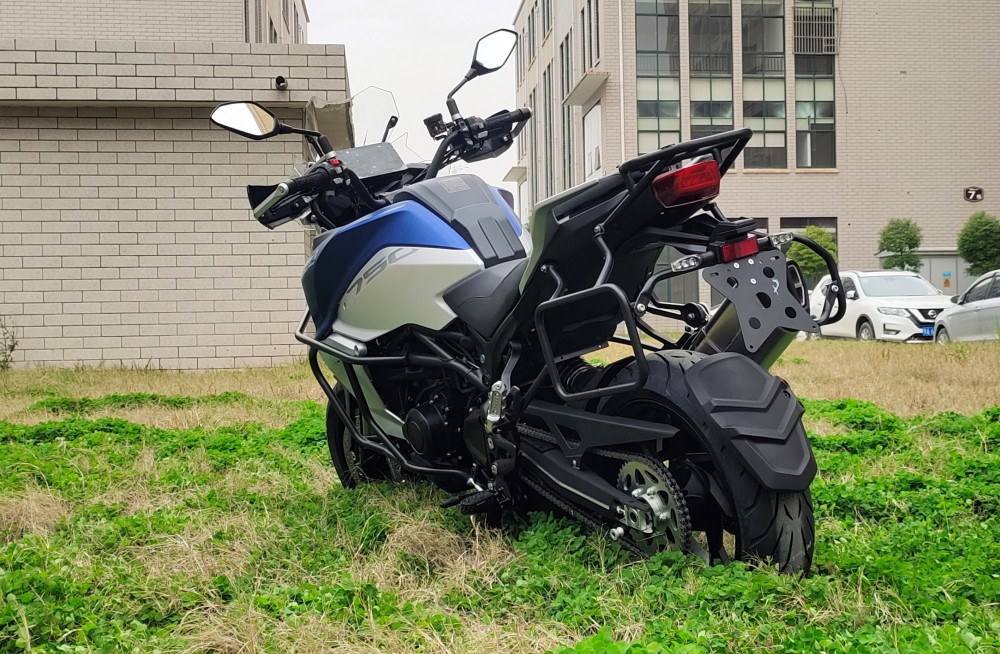 qjmotor 骁750 adv,只为一场说走就走的旅行