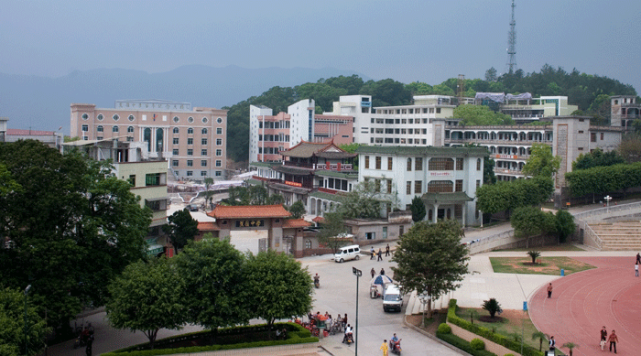 细数广东省梅州市各区县主要学校及科研机构