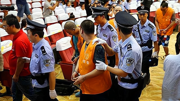 山西黑帮老大叱诧风云,临行前还让人瑟瑟发抖,李满林的人生始末_腾讯
