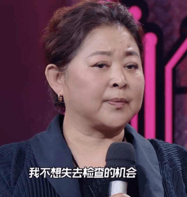 61岁倪萍近况曝光,她的两副面孔,竟"瞒"了观众整整30年