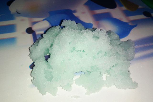 硼砂是一种有毒的化学物质,常加在清洁剂,杀虫剂中,成年人摄入15g即