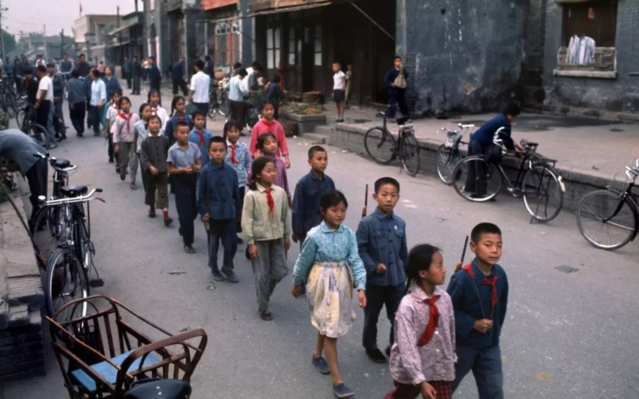 70年代中国彩色老照片!