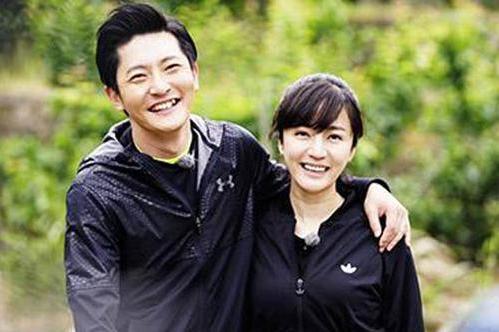 郭京飞的老婆是她相识1个月闪婚直言大一就想和她结婚