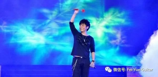 两相依凤飞飞曲谱_凤飞飞图片相册(2)