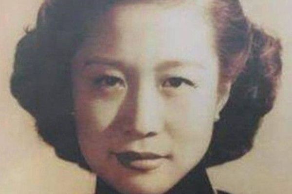 杜聿明的女儿杜致礼,23岁嫁给杨振宁,她的结局如何?
