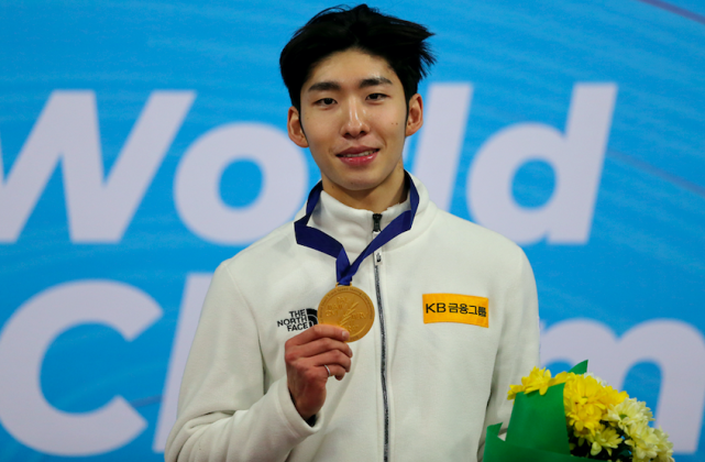 韩国短道速滑冬奥冠军资料页国籍变为中国,韩媒已为他