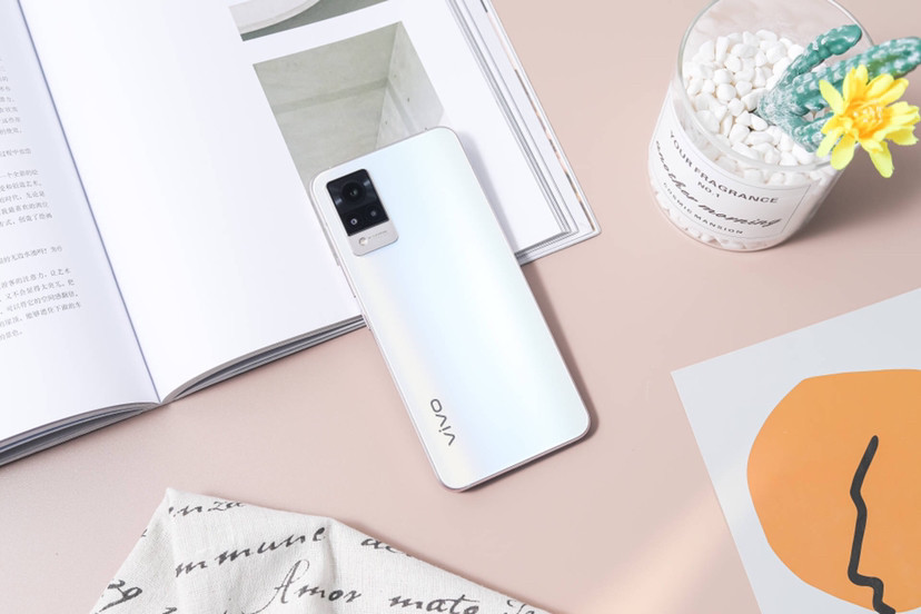 3月8日"女神节",了解下vivo s9?