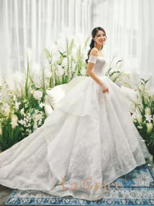 lagrace婚纱_动漫婚纱情侣头像(3)