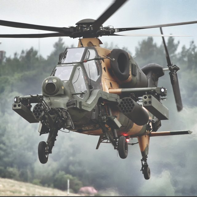 土耳其t129 atak武装直升机,原型为意大利a-129"猫鼬"