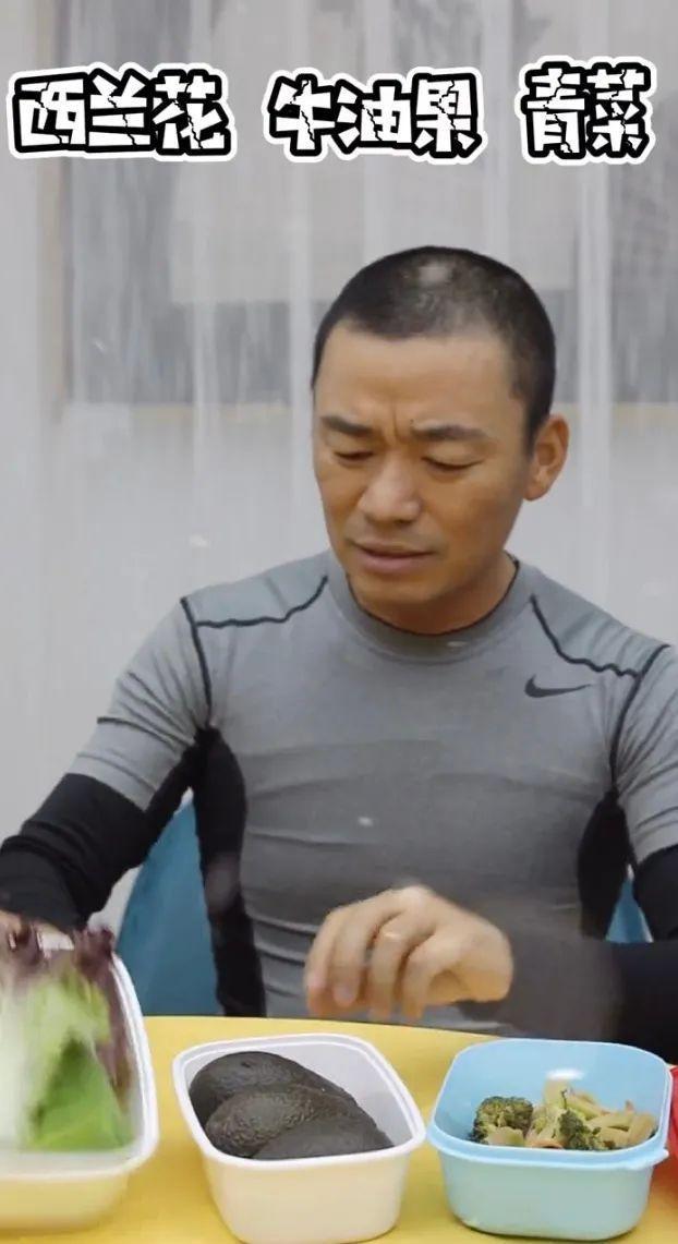 王宝强近照曝光,被指马蓉看了要哭晕,网友:这肌肉是认真的吗?