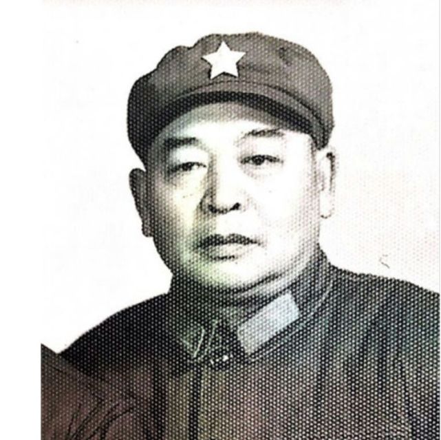 1955年他由中将降为大校