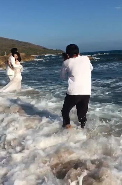 海浪婚纱照图片大全_海浪简笔画图片大全