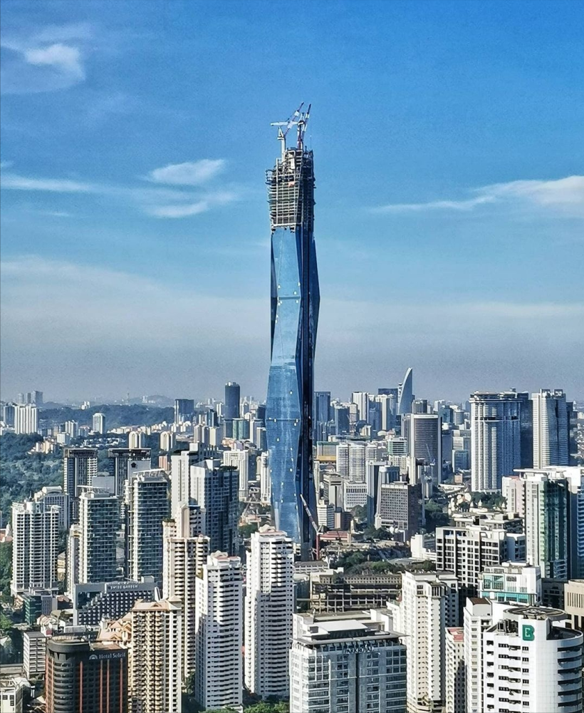 世界第二高楼落户吉隆坡,高635米,超上海中心大厦,网友:天线太长